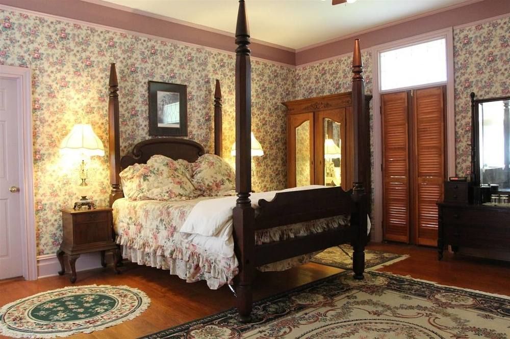Corners Mansion Inn - A Bed And Breakfast Vicksburg Exterior photo
